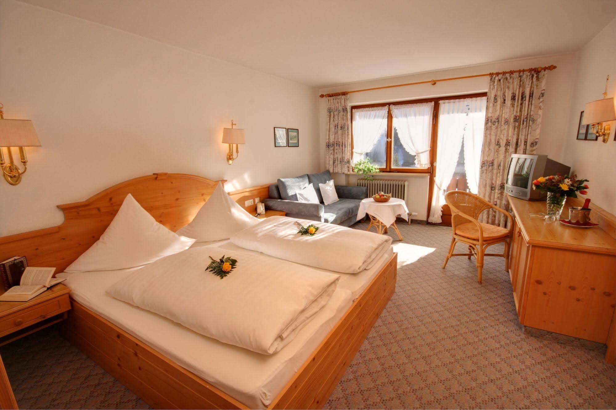 Hotel Adler Garni Hirschegg Rein المظهر الخارجي الصورة